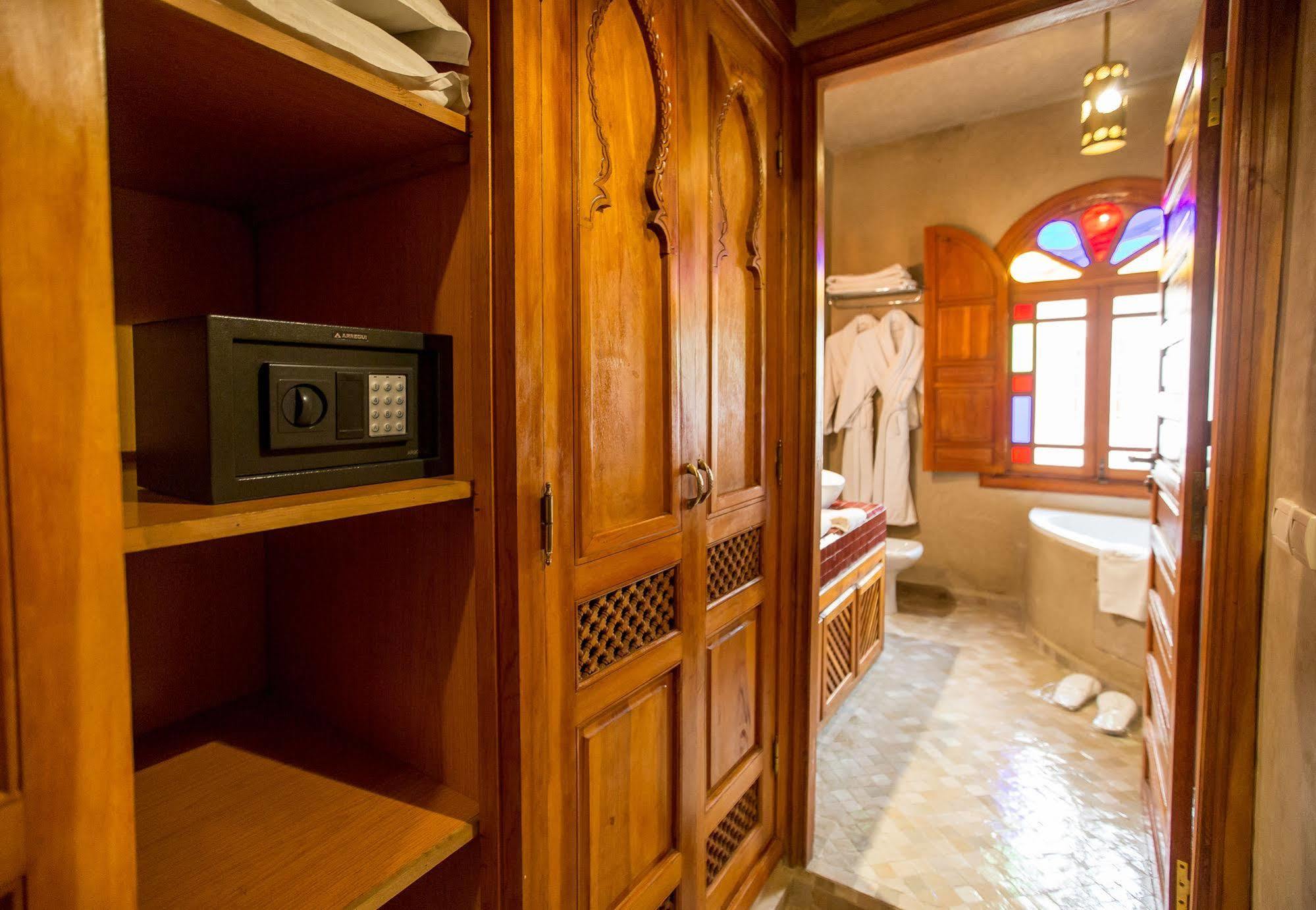 Riad Andalib Fez Buitenkant foto